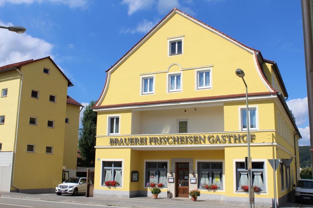 Brauerei Und Gasthof Frischeisen Kelheim Zewnętrze zdjęcie